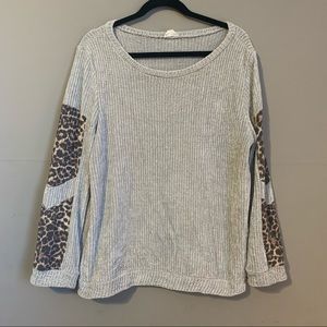 Lovely Melody Gray Knit Top with Leopard Print Sleeves Size XL